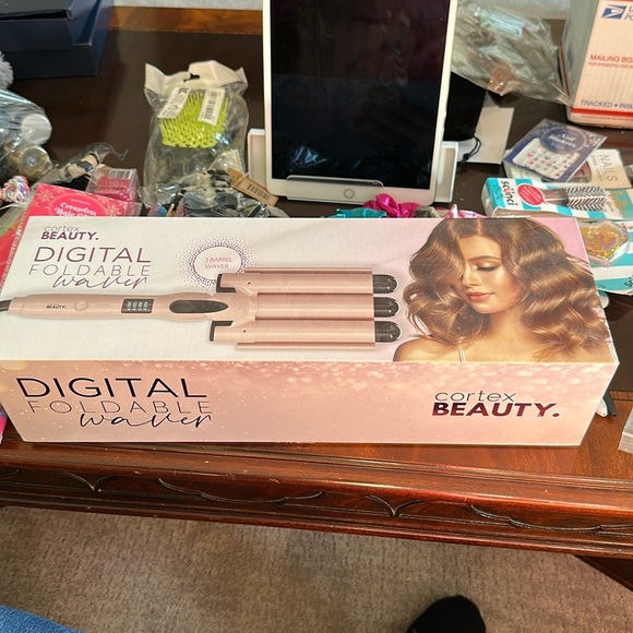 Cortex Beauty Other - Cortex Beauty Digital Foldable Waver